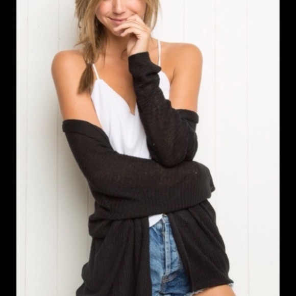 Brandy Melville Sweaters - 🍁🥧 Brandy Melville Black Cardigan
